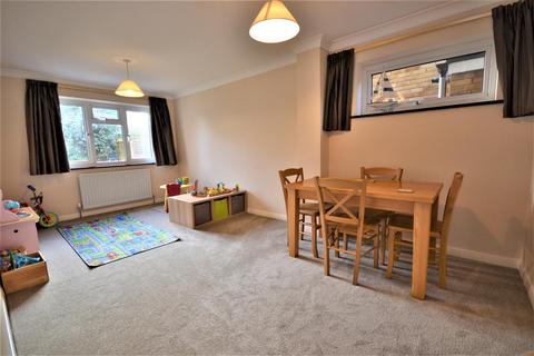 15 Marsh Road, Burnham-on-crouch, CM0 8LZ