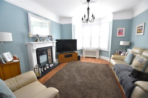 157 Ashingdon Road, Rochford, SS4 1RP