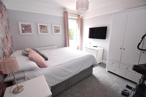 157 Ashingdon Road, Rochford, SS4 1RP