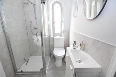 157 Ashingdon Road, Rochford, SS4 1RP