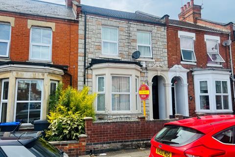 3 bedroom terraced house for sale, Stimpson Avenue, Abington, Northampton, NN1 4LR