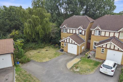 3 bedroom detached house for sale, Irthlingborough, Wellingborough NN9