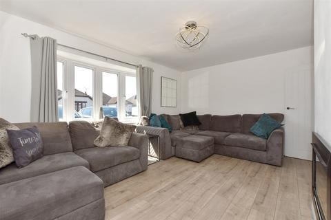 2 bedroom semi-detached house for sale, Alderney Gardens, Wickford, Essex