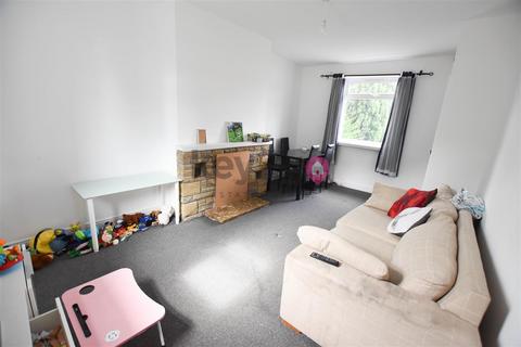 32 Everingham Close, Sheffield, S5 7LP