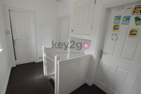 32 Everingham Close, Sheffield, S5 7LP