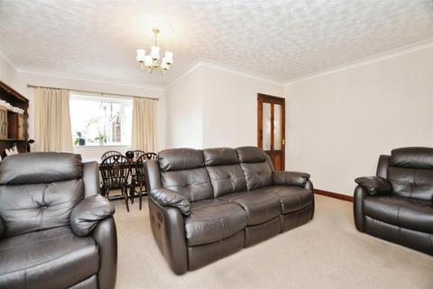 3 bedroom semi-detached house for sale, South Ridge Crescent, Scunthorpe