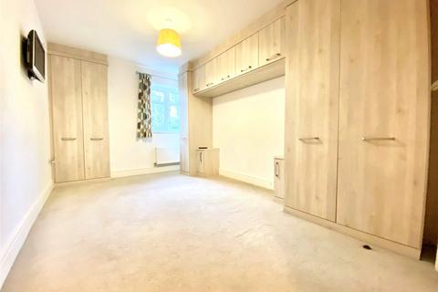 2 bedroom apartment for sale, Bhamra Gardens, Maidenhead, Berkshire, SL6