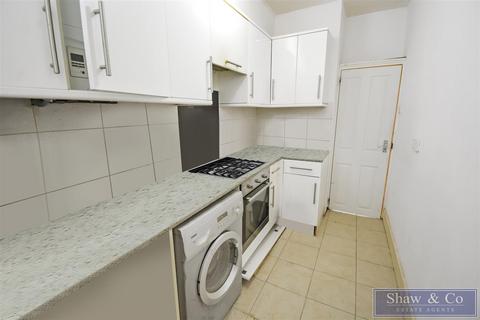 3 bedroom terraced house for sale, Tiverton Road, Hounslow TW3