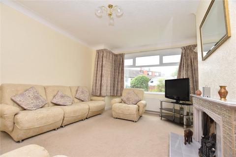 2 bedroom bungalow for sale, Manor Farm Drive, Churwell, Morley, Leeds