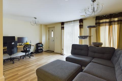 2 bedroom ground floor maisonette for sale, Pepys Court, Cambridge, Cambridgeshire