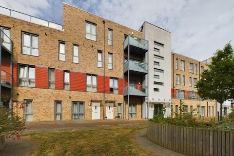 2 bedroom ground floor maisonette for sale, Pepys Court, Cambridge, Cambridgeshire