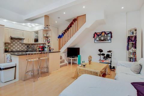 2 bedroom flat to rent, Ashby Street, Islington, London, EC1V