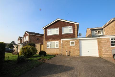 3 bedroom detached house to rent, Proctors Road, Wokingham RG40