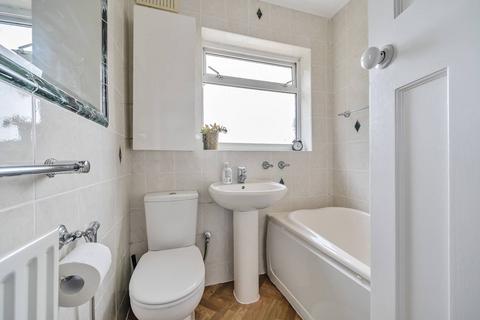 11 Linden Close, Ruislip, HA4 8TN