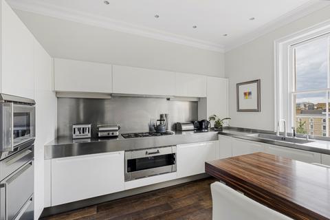 4 bedroom flat for sale, Queen's Gate Gardens, London SW7