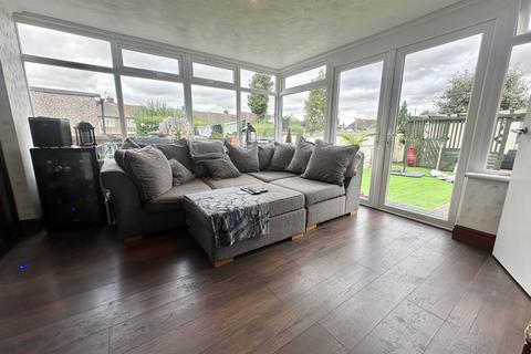 4 bedroom semi-detached house for sale, Letchworth Road, Luton LU3