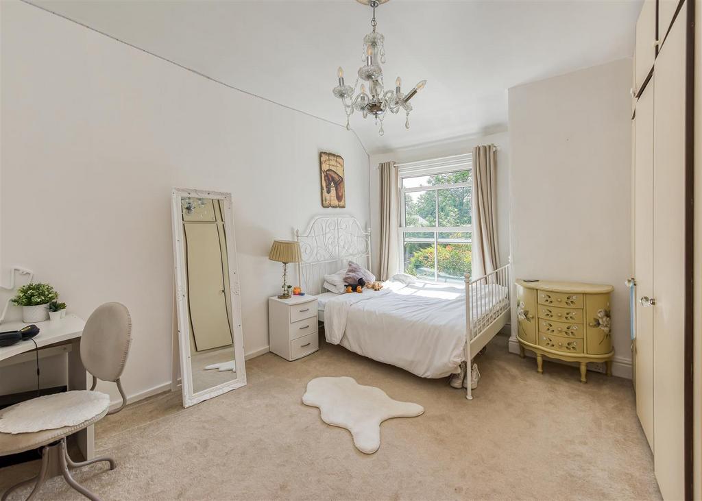 13 Paget Road-Bedroom 2.jpg