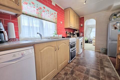 1 bedroom bungalow for sale, Main Street, Lower Road, Hockley