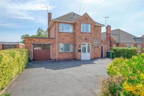 3 bedroom detached house for sale, Evesham Road, Astwood Bank, Redditch B96 6AY