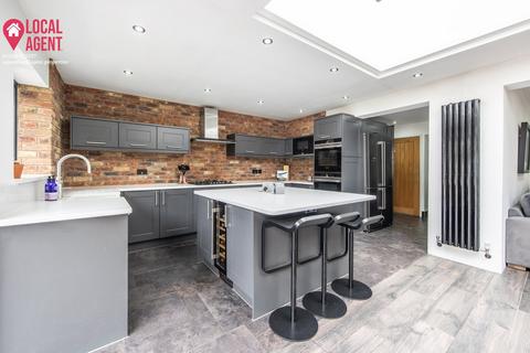 33 Roseacre Road, Welling, DA16 2AD