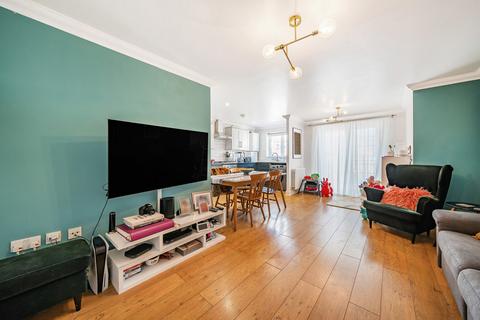 2 bedroom apartment for sale, High Street, Orpington, Kent