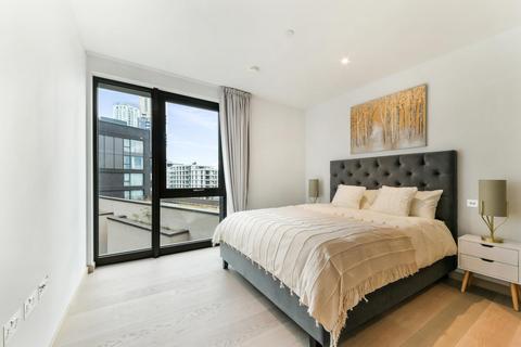 2 bedroom flat for sale, Legacy Building, Embassy Gardens,Nine Elms, SW11