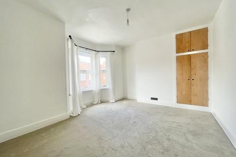 92 Barton Road, Exeter, EX2 9DD