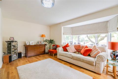 3 bedroom maisonette for sale, Hampton Court, Brandreth Road, Cardiff, CF23