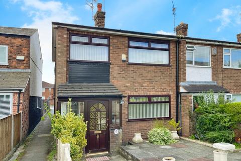 3 bedroom end of terrace house for sale, High Street, Saltney, Chester, Flintshire, CH4