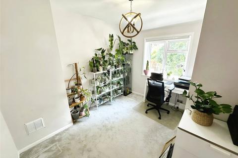 3 Ballamore Road, Bromley, BR1 5LN