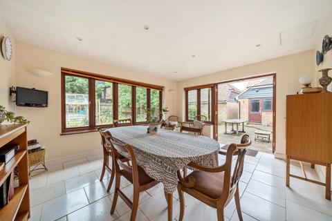 4 bedroom detached house for sale, Oast Court, Yalding, ME18