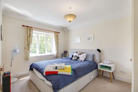 Orchard House Beech Hill, Wadhurst, TN5 6JR