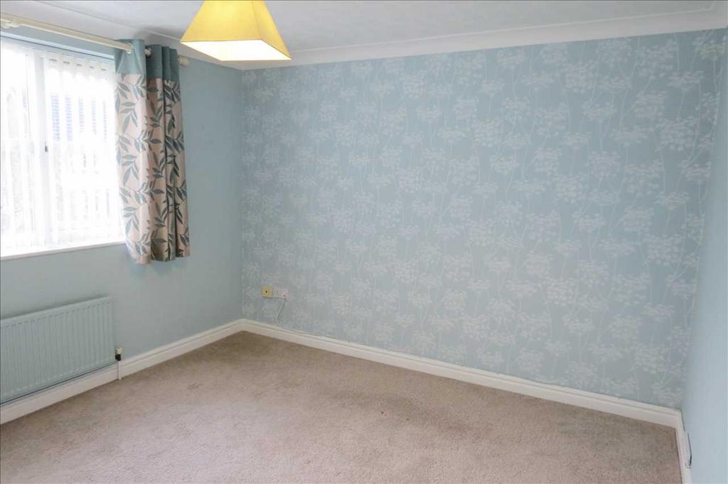 Bedroom 2: