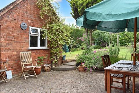 3 bedroom terraced house for sale, Apple Tree Walk, Droitwich Spa WR9