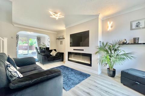 7 Brecon Close, Paignton, TQ4 7GF
