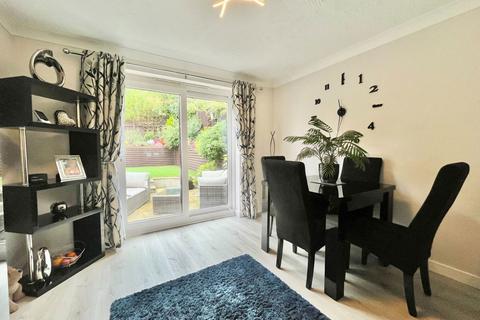 7 Brecon Close, Paignton, TQ4 7GF