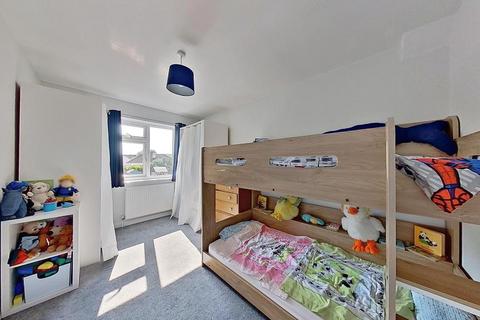 2 bedroom flat for sale, Poplar Drive, Herne Bay, CT6 7PX