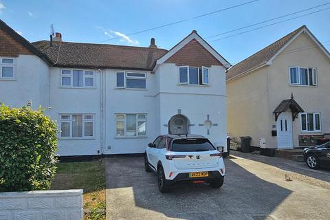 2 bedroom flat for sale, Poplar Drive, Herne Bay, CT6 7PX