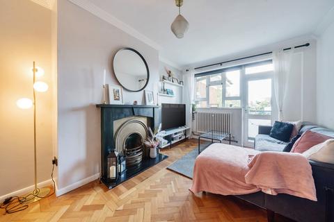 2 bedroom apartment for sale, Broughton Road, Ealing, London