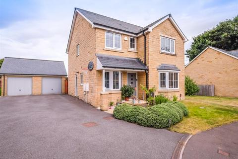 4 bedroom detached house for sale, Wakefield Road, Lightcliffe, Halifax