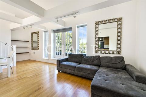 3 bedroom apartment to rent, Princess Park Manor, London, N11