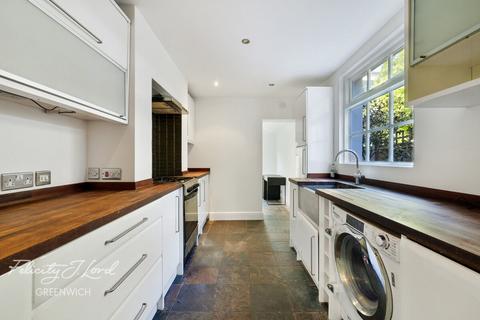 3 bedroom terraced house for sale, Calvert Road, London, SE10 0DH