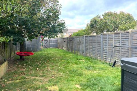 10a Burbush Close, Holbury, Southampton, SO45 2HU
