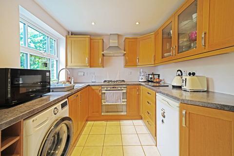 3 bedroom terraced house for sale, Austcliff Drive, Solihull, B91