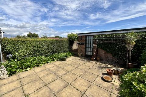 2 bedroom semi-detached bungalow for sale, Hewitt Road, Poole BH15