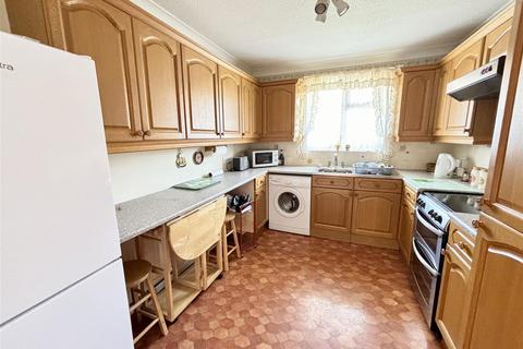26 Hewitt Road, Poole, BH15 4QG