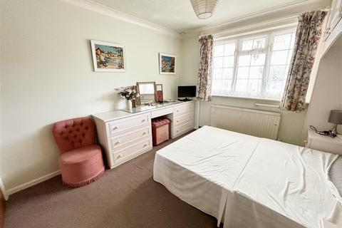 26 Hewitt Road, Poole, BH15 4QG