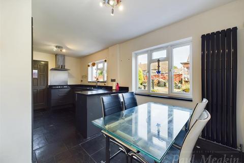 7 Leigh Crescent, New Addington, Croydon, CR0 0RL