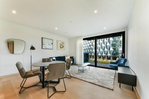 2 bedroom flat for sale, Legacy Building, Embassy Gardens, Nine Elms, SW11
