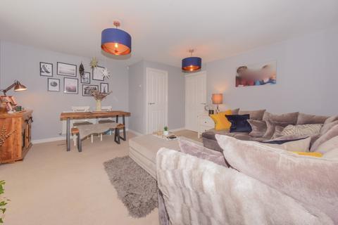 3 bedroom semi-detached house for sale, Hyde Way, Thorpe, Wakefield